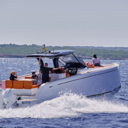 motorboat Pardo 38 Ibiza 1