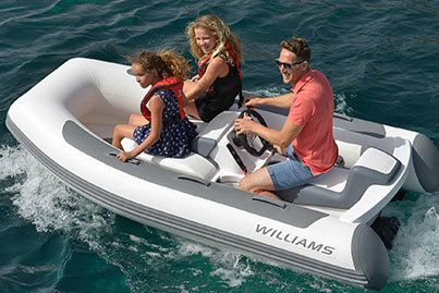 rent Wiliams Minijet 280 Ibiza