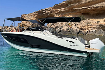 Quicksilver Activ 875 Sundeck rental Ibiza